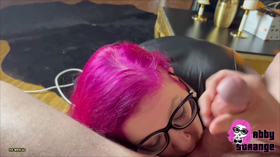 AbbyStrange - Arsch Wackeln, Eier Lecken Und Sperma Schlucken [FullHD 1080P]