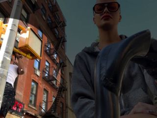 Nakednews.com – 2022-08-28 naked news archive