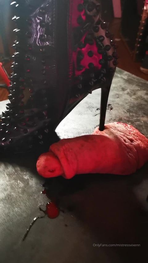 OnlyFans mistressvixenn-08-12-2019-15647686-GRAPHIC Completely destroyed cock