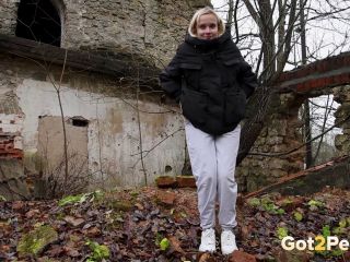 Pee Soaked Leaves [FullHD] - Screenshot 2