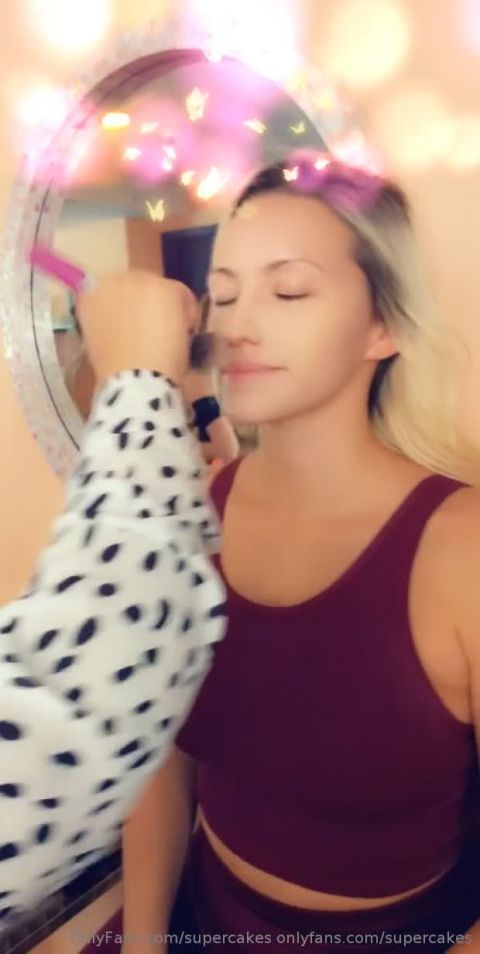 OnlyFans supercakes-14-07-2019-43768747-Doing_a_fashion_show_today__Posting_tonight_