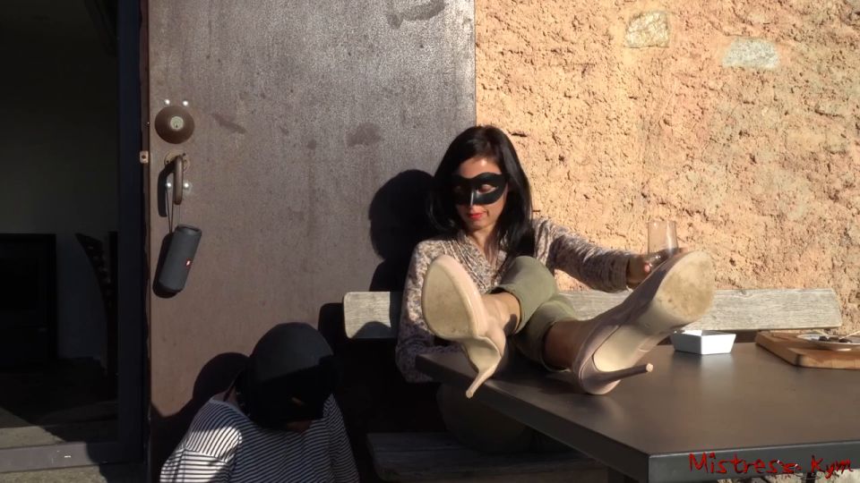 Mistress Sarah Dom - Apero Time [HD 720P]