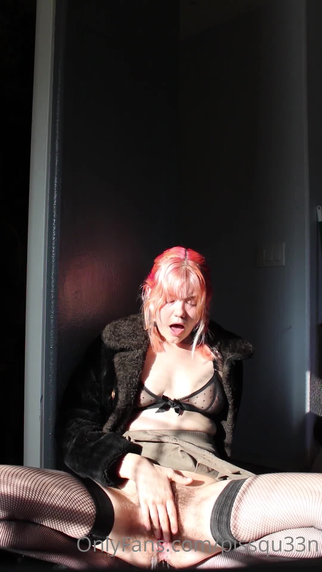 Preview for [Onlyfans Com] Pissqu33N (Lydia) - 0H1Dgnk8Remh4Efbtcqcg Source