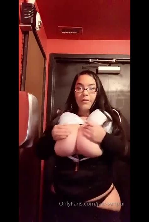 OnlyFans 2020-02-07_143876988_Here_you_go_papi_