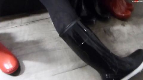 Shinylady2015 - Du hast einen Gummistiefel Fetisch Dann schau Dir mal meine Sammlu... [HD 720P]