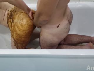 Anita_K – Shitting on each other & smearing [HD] - Screenshot 5