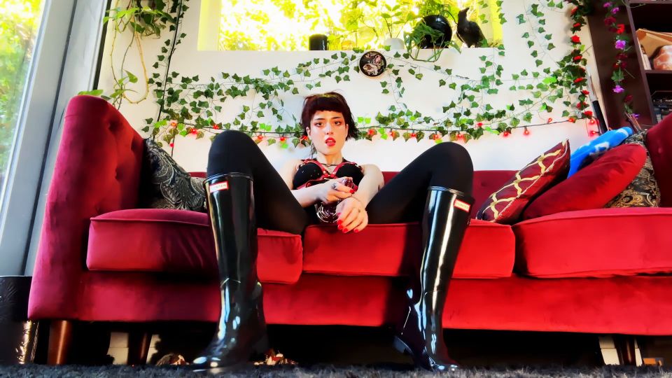 EnchantrixV - Surrender and obey to my hunter boots and strap [FullHD 1080P]