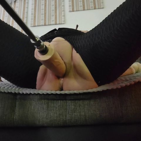 Joannawet - Fickmaschine mit neuem großem Dildo Teil 1 [8K+ 1080P]