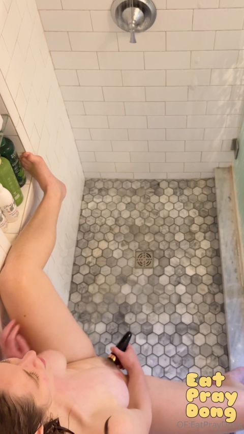 Eat Pray Dong (EPDTravels) - Shower [SD 1080P]