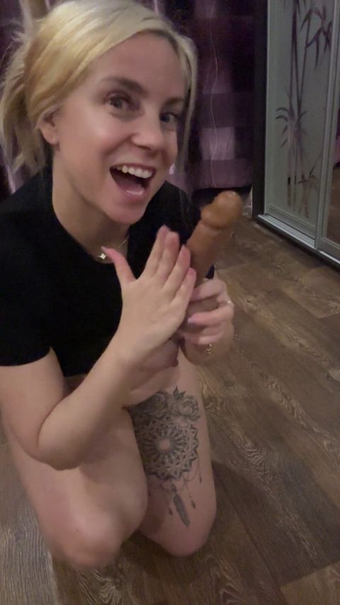 LarisaCum - Habe mich entschlossen, ein video von mir beim ficken und stöhnen aufz... [FullHD 1080P]