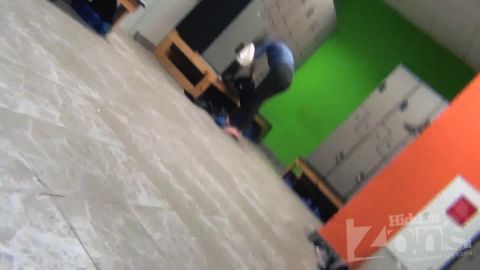 Hidden-Zone.com- Lo2250 Voyeur video from locker room.