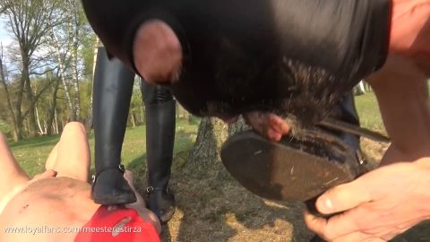 MEESTERES TIRZA - Dirty Boots Trampling Outdoors [FullHD 1920P]