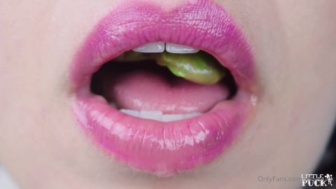 OnlyFans 2020-08-03_640243909_for_those_of_you_with_a_wicked_wild_lil_mouth_fetish_like_me_damnkl_i_get_frea