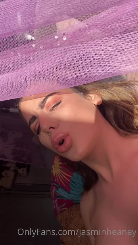 OnlyFans 2020-10-05-1020934115