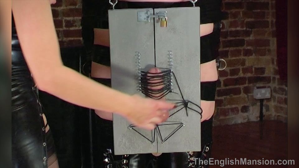 The English Mansion - Mistress Sidonia - The Bondage Post Part 3 [FullHD 1080P]