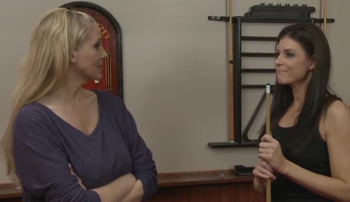 Preview for Lesbian House Hunters 7