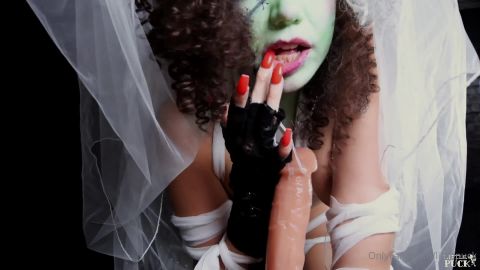 OnlyFans 2020-10-06_1024778015_You_ve_created_a_SEX_MAD_MONSTRESS-p.s._can_you_guess_what_I_just_did_with_thi