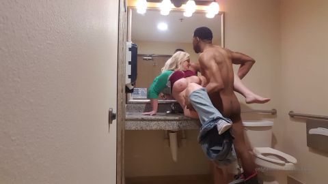OnlyFans blackbullxxx_2019-04-18_28774486_Part_2_Public_fun_in_the_mall_bathroom.