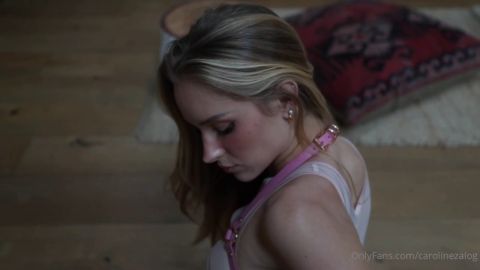 Caroline Zalog - Solo [HD 720P]