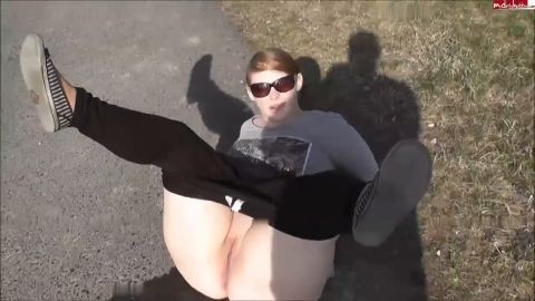 sexyvenushuegel - Piss mit Brockenblick [HD 720P]