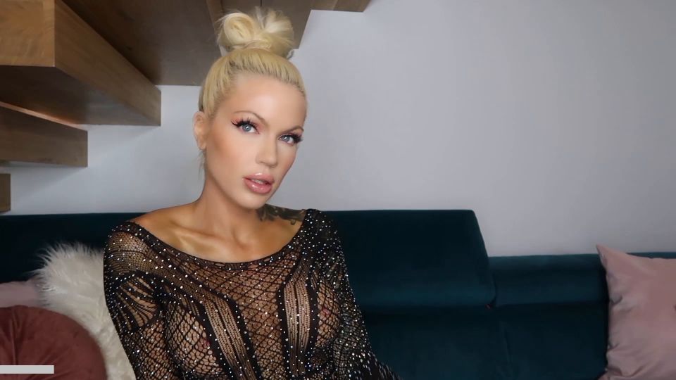 Harley Lavey - Locked Up and Climaxing (1080p, Femdom POV) - 7