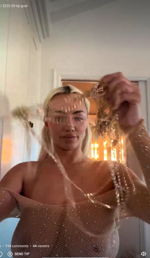 Lindsey Pelas - Livestream [SD 1028P]